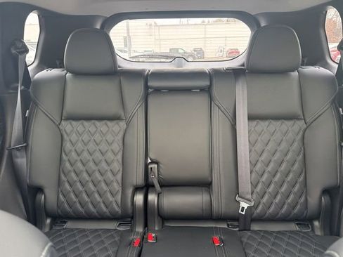Used 2024 Mitsubishi Outlander SEL image 28