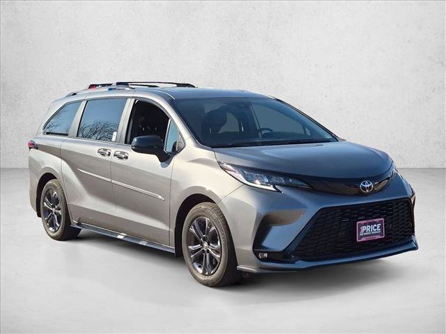 Used 2026 Toyota Sienna XSE AWD/4WD image 3