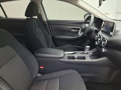 Used 2025 Nissan Sentra SV FWD image 21