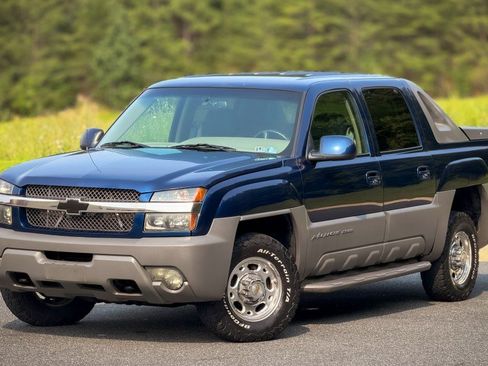 Used 2002 Chevrolet Avalanche 2500 AWD/4WD image 6