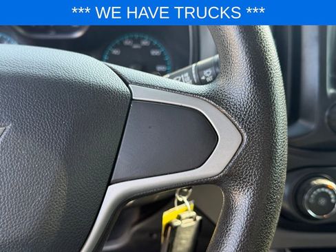 Used 2015 Chevrolet Colorado W/T w/ WT Convenience Package AWD/4WD image 18