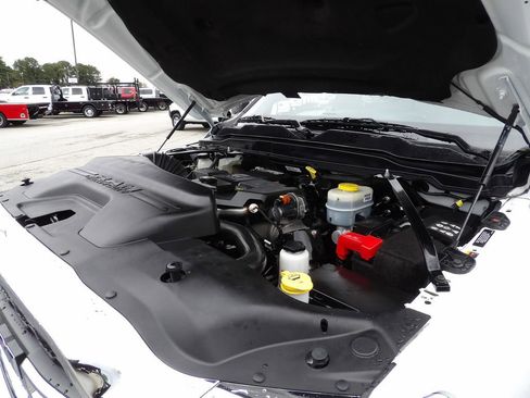 Used 2024 RAM 3500 Tradesman w/ Chrome Appearance Group AWD/4WD image 45