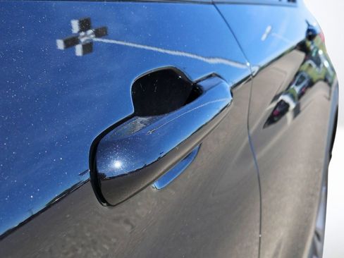 Used 2023 Ford Explorer XLT w/ Equipment Group 202A image 15