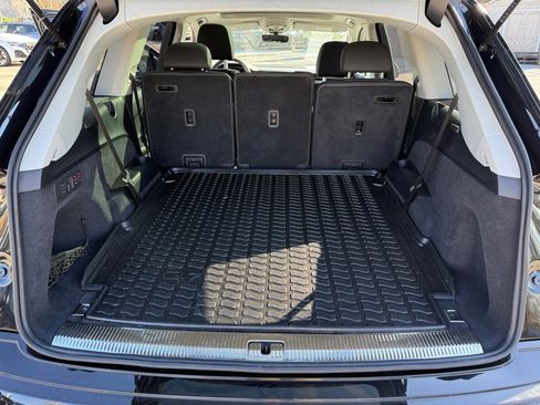 Certified 2024 Audi Q7 3.0T Prestige image 15