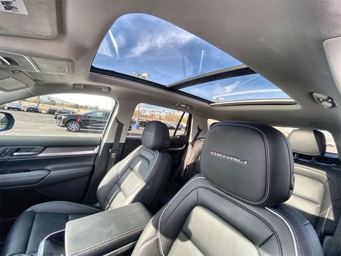 Used 2026 GMC Terrain Denali w/ LPO, Floor Liner Package image 19