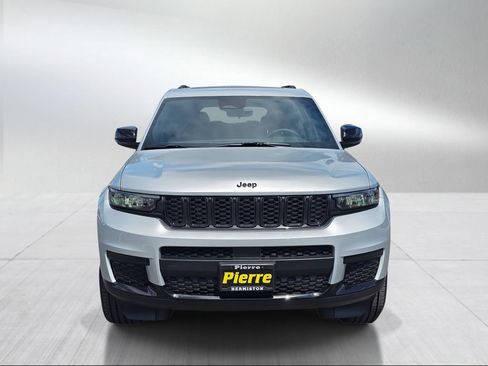 New 2025 Jeep Grand Cherokee L Altitude image 6