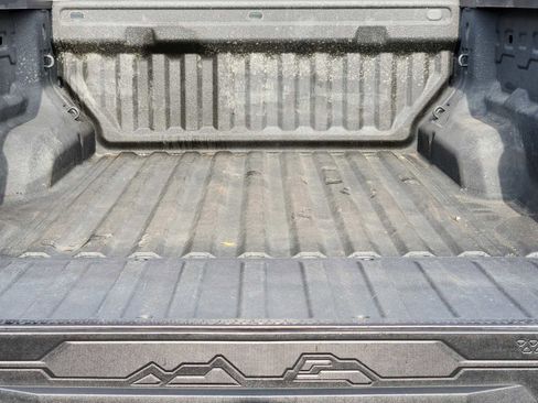 Certified 2024 Chevrolet Colorado W/T image 31