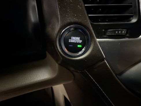 Used 2017 Chevrolet Tahoe Premier RWD image 16