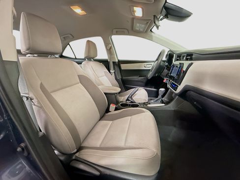 Used 2018 Toyota Corolla LE image 28