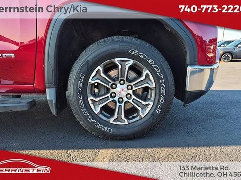 Used 2020 GMC Sierra 1500 SLE w/ SLE Value Package image 28