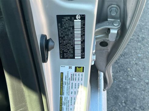 Certified 2025 Toyota Corolla LE image 30