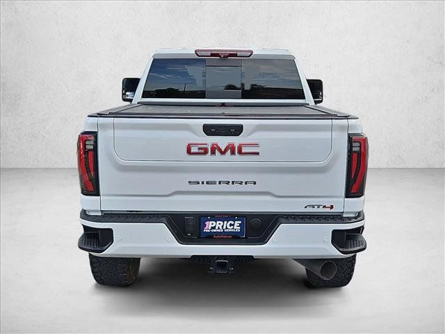 Used 2024 GMC Sierra 2500 AT4 w/ AT4 Premium Plus Package AWD/4WD image 6