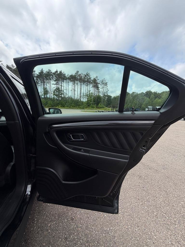 Used 2013 Ford Taurus SHO AWD/4WD image 19