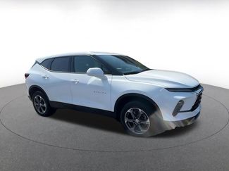 Used 2026 Chevrolet Blazer LT FWD video 2