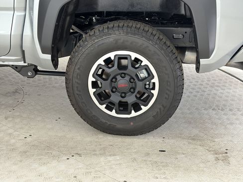 Used 2025 Toyota Tacoma TRD Off-Road w/ TRD Off Road Upgrade Package image 11