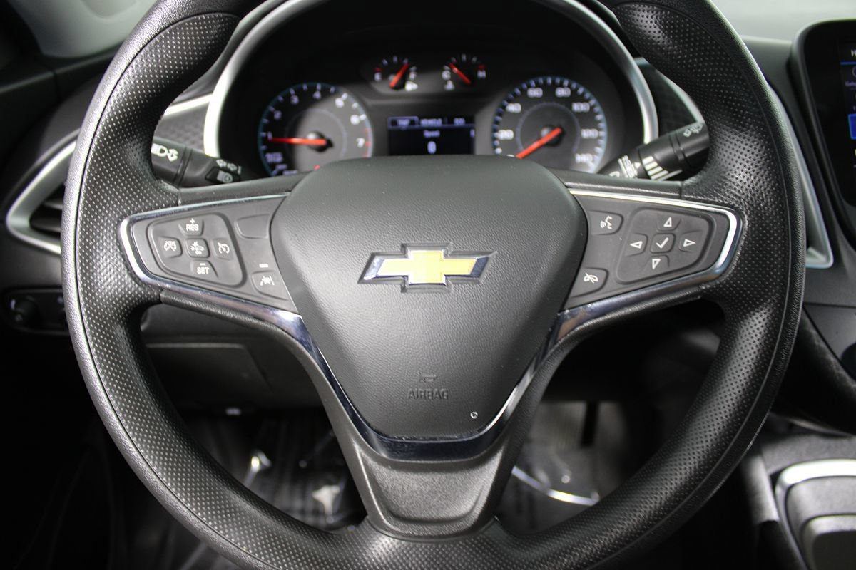 Used 2024 Chevrolet Malibu LT FWD image 11