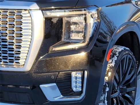 Used 2021 GMC Yukon XL Denali w/ Denali Ultimate Package image 11