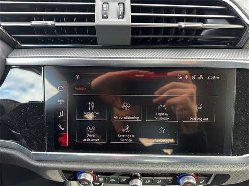 New 2025 Audi Q3 2.0T Premium Plus image 18