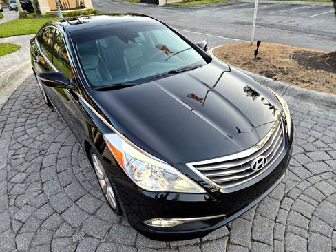 Used 2016 Hyundai Azera Limited image 23