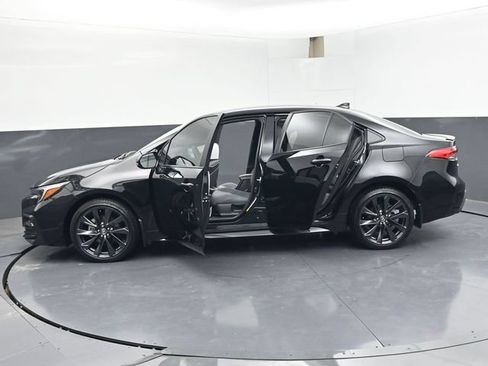 Used 2025 Toyota Corolla SE FWD image 48