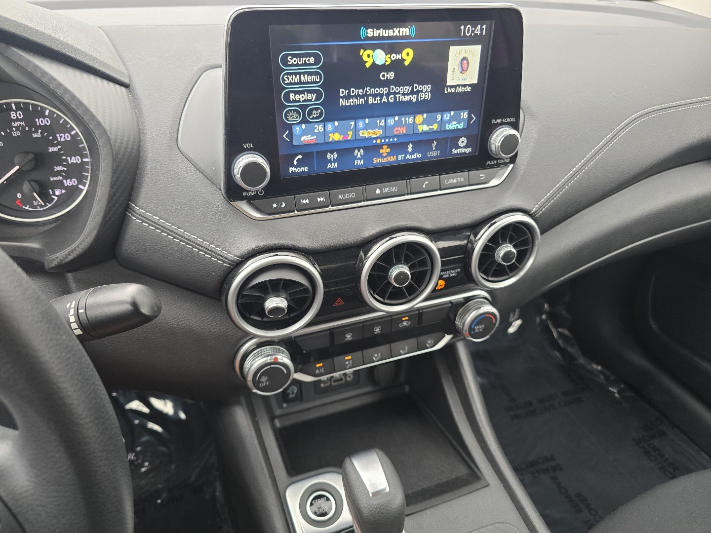 Used 2025 Nissan Sentra SV FWD image 32