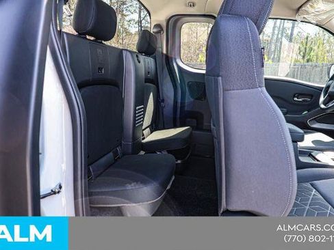 Certified 2025 Nissan Frontier SV RWD image 22