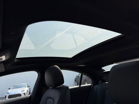 Used 2025 Mercedes-Benz CLA 250 4MATIC image 32