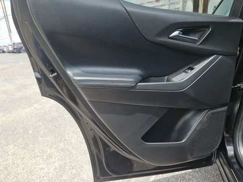 Used 2025 Chevrolet Equinox LT FWD image 18