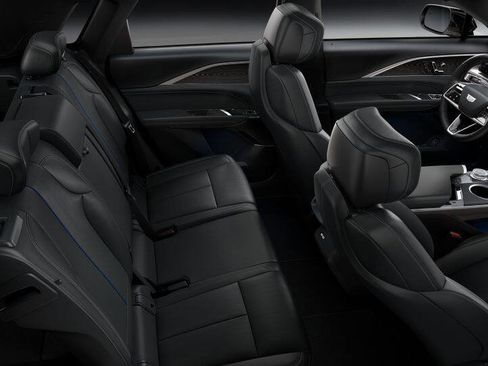 New 2025 Cadillac Lyriq Sport AWD/4WD image 34