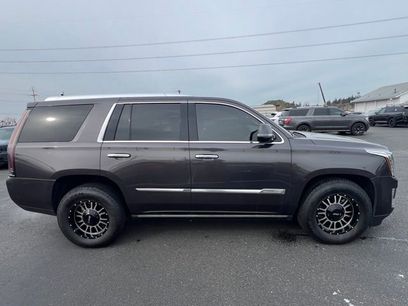 Used 2017 Cadillac Escalade Platinum