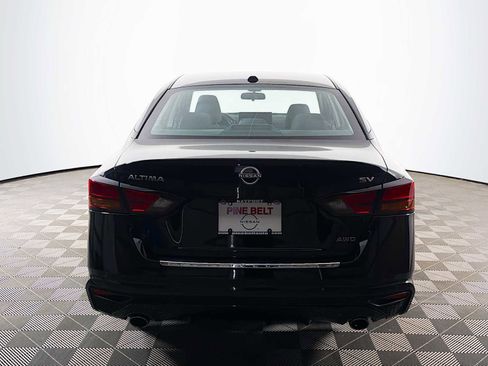 Certified 2023 Nissan Altima 2.5 SV w/ SV Premium Package image 5