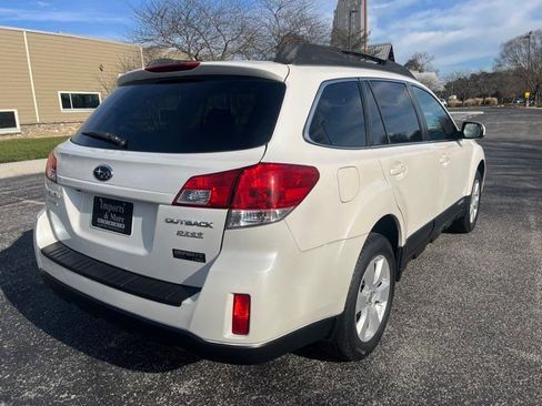 Used 2011 Subaru Outback 2.5i Premium image 21