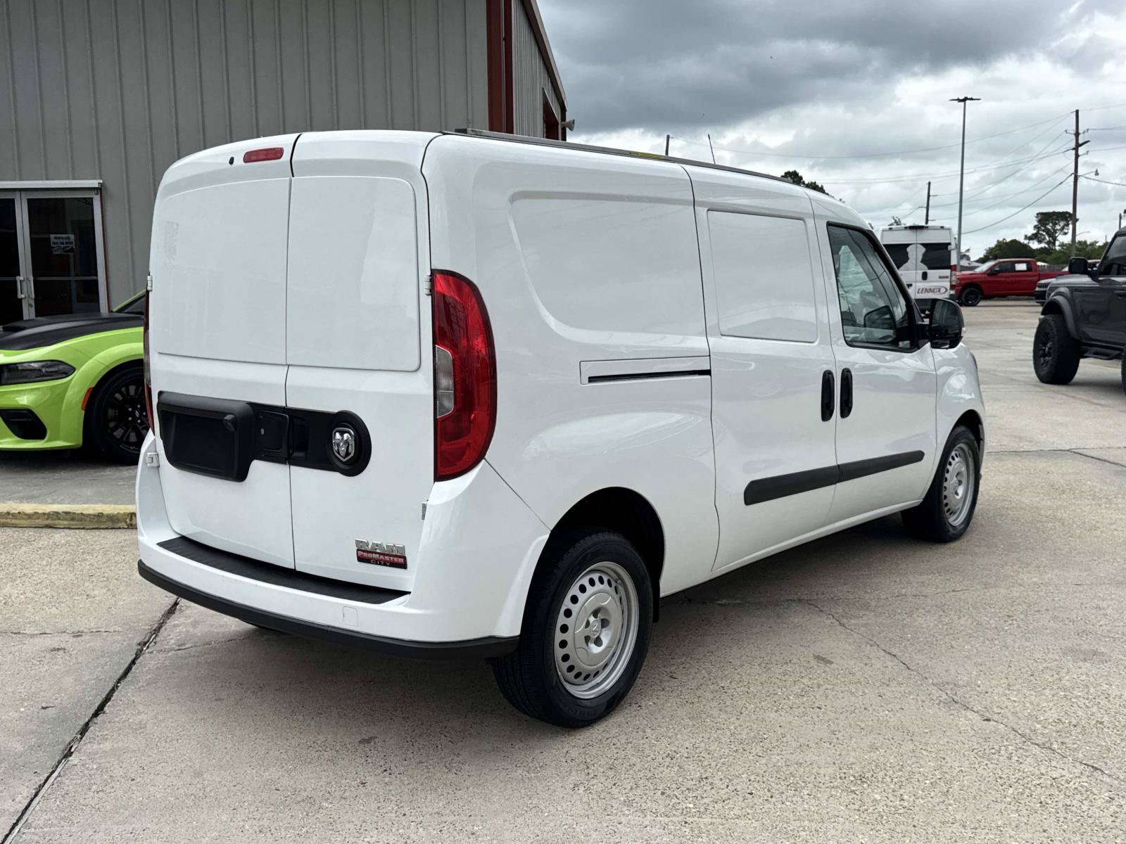 Used 2022 RAM ProMaster City Tradesman FWD image 7
