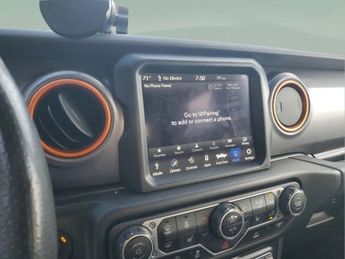Used 2022 Jeep Gladiator Mojave w/ LED Lighting Group AWD/4WD image 17