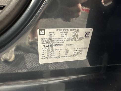 Used 2017 Chevrolet Silverado 1500 W/T AWD/4WD image 31