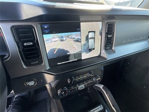 Used 2021 Ford Bronco Outer Banks image 12