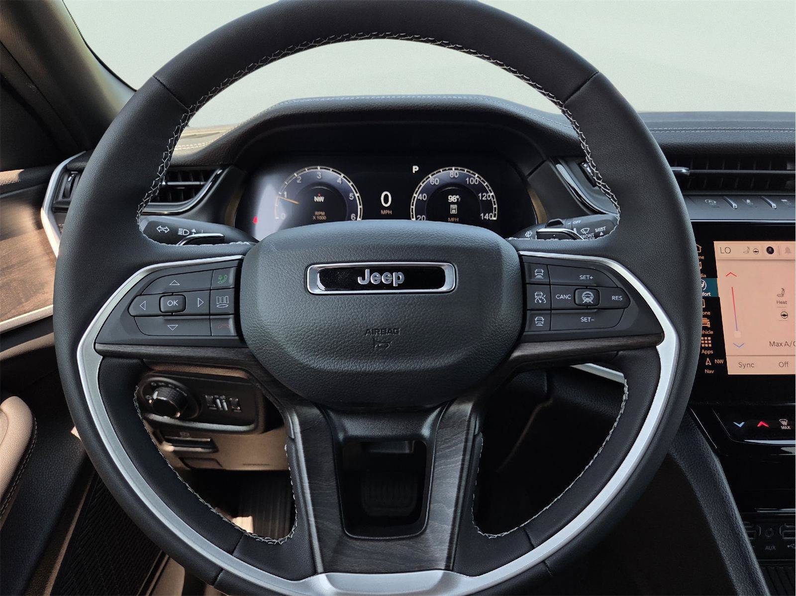 New 2027 Jeep Grand Cherokee Altitude RWD image 20