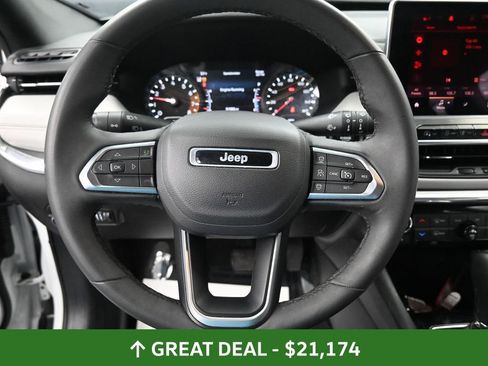 Used 2024 Jeep Compass Limited image 32