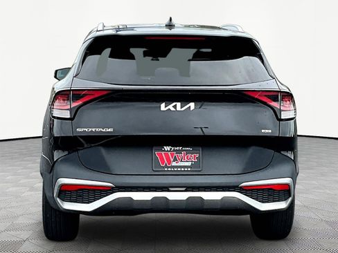 Used 2023 Kia Sportage EX AWD/4WD image 5