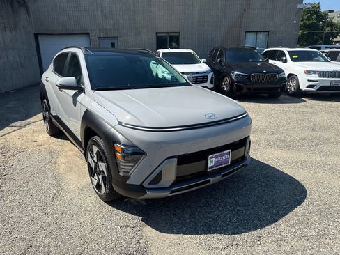 Certified 2025 Hyundai Kona Limited AWD/4WD image 9