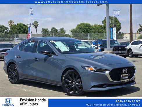 Used 2025 MAZDA MAZDA3 s AWD/4WD image 1