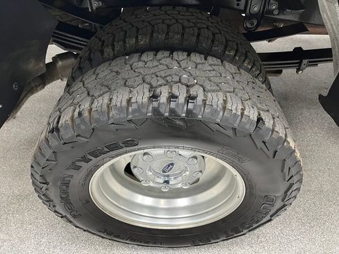 Used 2025 Ford F350 Lariat AWD/4WD image 17