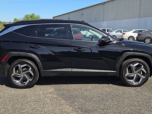 Certified 2023 Hyundai Tucson Limited AWD/4WD image 9