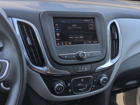 Certified 2024 Chevrolet Equinox LS w/ LS Convenience Package FWD image 13