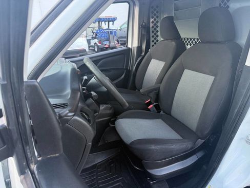 Used 2018 RAM ProMaster City Tradesman image 11