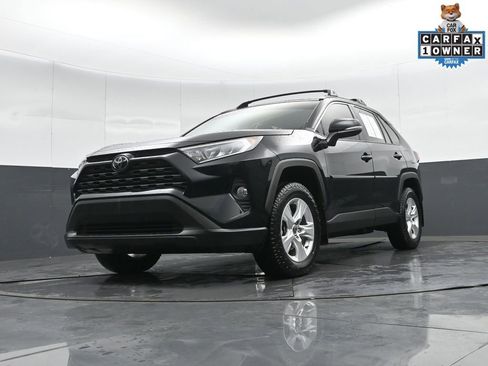 Used 2021 Toyota RAV4 XLE w/ Convenience Package image 36