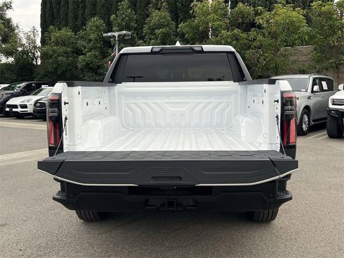 New 2026 GMC Sierra EV Elevation image 27