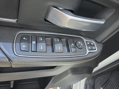 Used 2024 RAM 3500 Big Horn AWD/4WD image 22