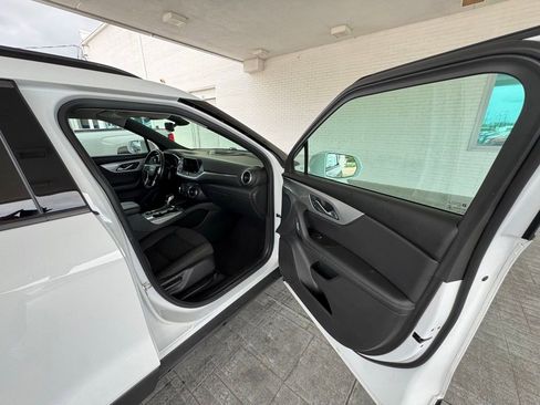 Used 2020 Chevrolet Blazer LT FWD image 17