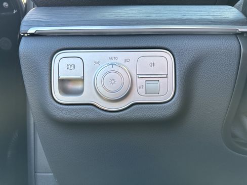 Used 2026 Mercedes-Benz GLE 350 4MATIC image 17